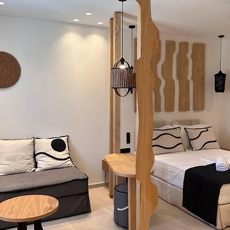 Aristotle Apartamento