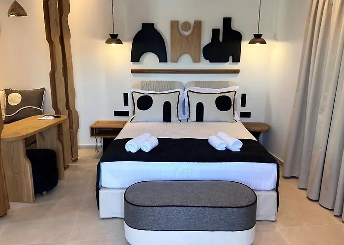 Aristotle * Adamantas