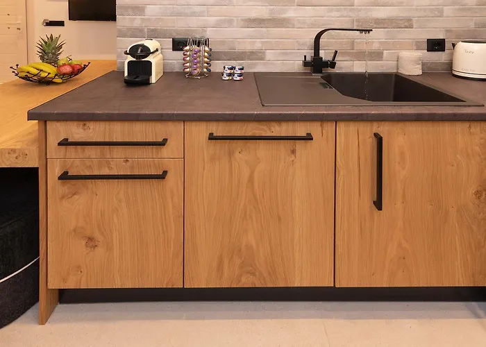 Aristotle Lejlighed Adamantas