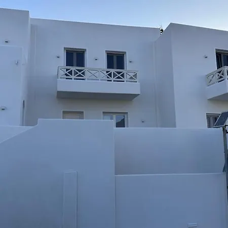 Aristotle * Adamantas