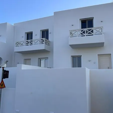 Aristotle Apartamento *