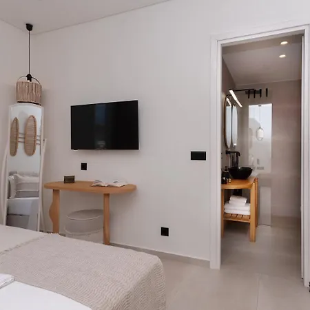 Aristotle Apartamento *