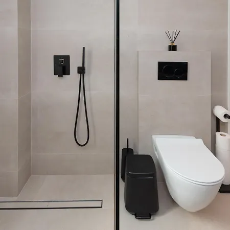 Aristotle Lejlighed *