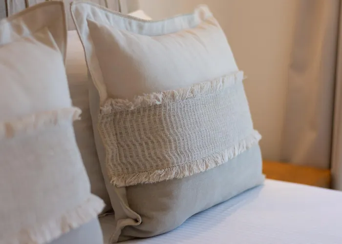 Aristotle Lägenhet *